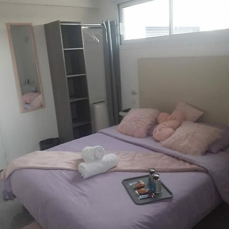 Love Room Douceur Tremblay-en-France Exterior photo
