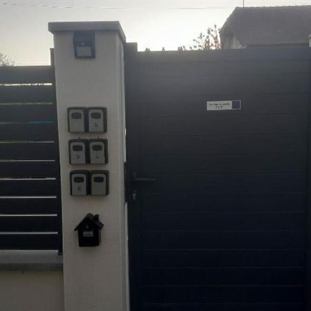 Love Room Douceur Tremblay-en-France Exterior photo